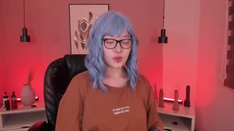 Asami  online show from October 9, 7:30 pm