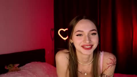 Alice online show from June 17, 7:08 pm