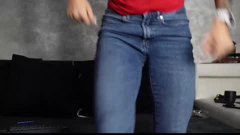 Asha online show from October 3, 9:39 am