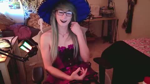 Ashley Scarlett online show from October 21, 7:28 pm