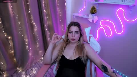 Snapshot of ashley__rous chatting on March 3, 6:26 am Ashley online show from March 3, 6:26 am