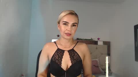 ashley__tylor online show from March 9, 12:42 am