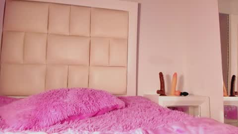 ashley_js online show from September 23, 2:22 pm