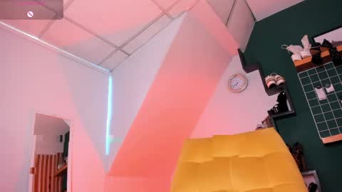 ashley_leon_ online show from April 26, 2:47 pm