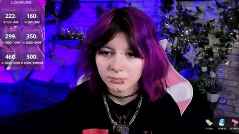 Ashley online show from March 24, 8:59 pm