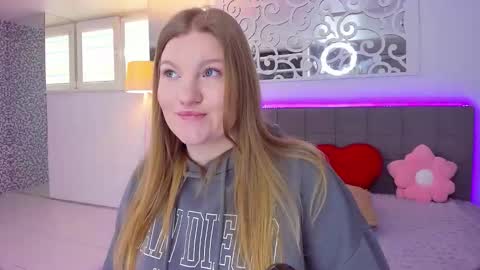 AshleyJonse online show from March 22, 6:17 am