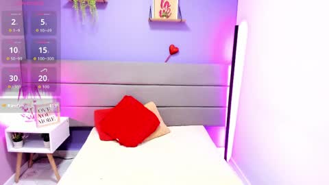 ashleyrobert_ online show from March 24, 8:48 pm