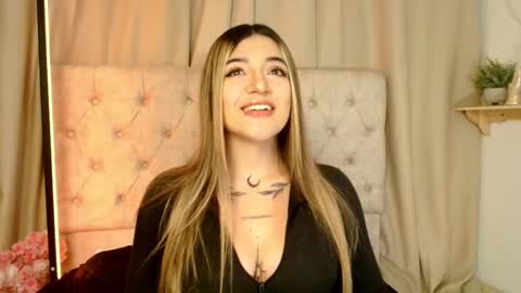 Ashley Lauren online show from March 11, 3:47 am