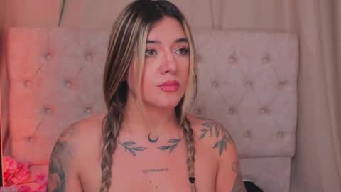 Ashley Lauren online show from February 28, 7:15 am