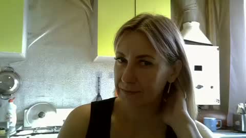 AshleyXHoney online show from September 16, 6:38 am