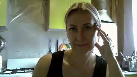 AshleyXHoney online show from September 18, 7:12 am