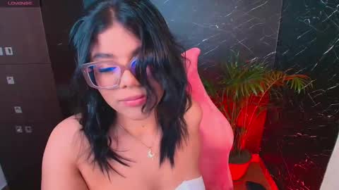 Snapshot of ashleyy18__ chatting on October 16, 2:55 am Ashleyy18   online show from October 16, 2:55 am