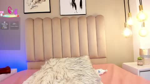 ashlye_white online show from May 16, 1:24 am