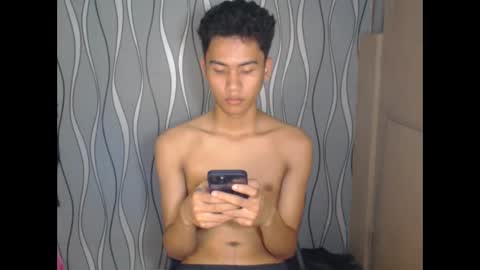 Snapshot of asian_ainsley69 chatting on September 12, 9:55 am asian_ainsley69 online show from September 12, 9:55 am