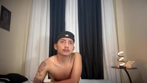 asian_hugedickx online show from May 10, 2:34 pm