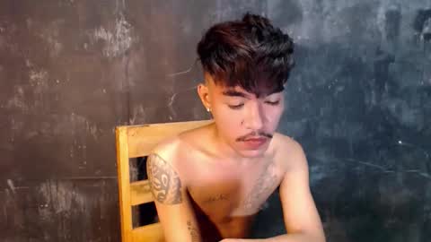 Snapshot of asian_kimxxx chatting on October 22, 3:24 pm don online show from October 22, 3:24 pm