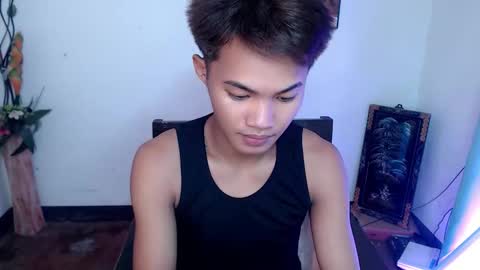 asian_lover05 online show from September 30, 7:24 pm