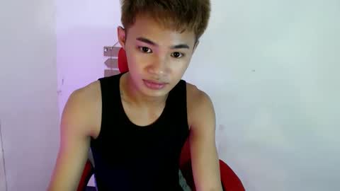 asian_lover05 online show from April 18, 12:12 am