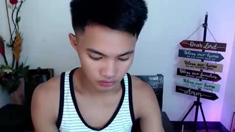 asian_lover05 online show from November 7, 6:54 pm