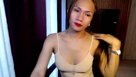 aika online show from November 19, 10:41 pm