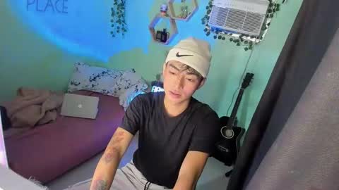 Bry online show from November 23, 2:37 pm