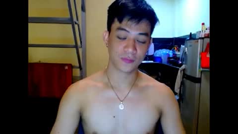 asiandreamboyx online show from May 25, 5:02 am