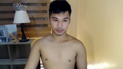 asianhunk_jamesx online show from December 17, 12:34 pm