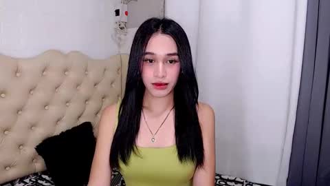 asianpetite_ivy online show from December 20, 11:06 am