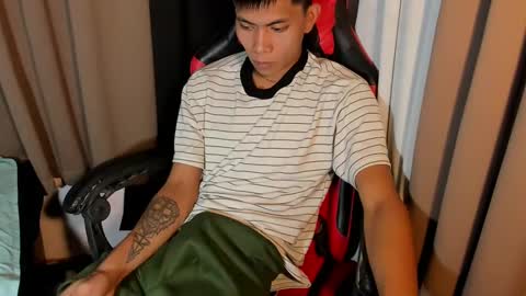 mark online show from February 20, 7:52 pm