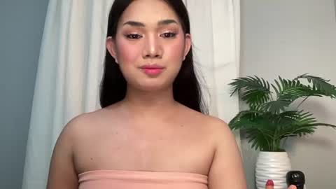 Lily online show from July 9, 12:36 am