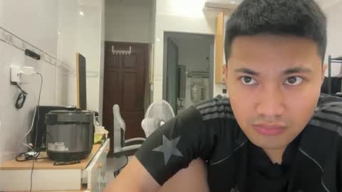 AsianVietBoys online show from August 6, 1:31 pm