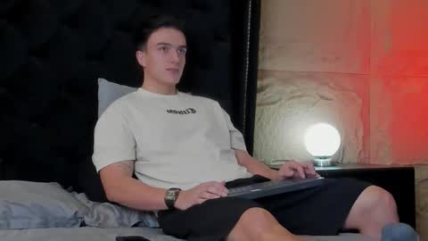 Aslan  online show from April 8, 2:58 am