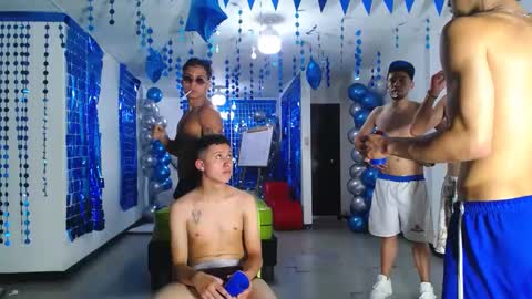 Snapshot of asmodeus7100 chatting on February 7, 3:13 am THOMAS AND DAMIAND online show from February 7, 3:13 am