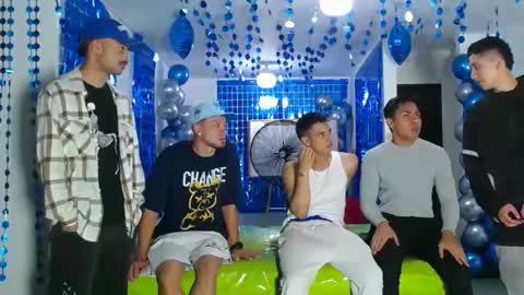 Snapshot of asmodeus7100 chatting on February 7, 12:09 am THOMAS AND DAMIAND online show from February 7, 12:09 am