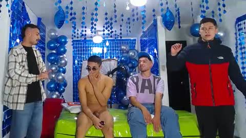 Snapshot of asmodeus7100 chatting on January 19, 12:17 am THOMAS AND DAMIAND online show from January 19, 12:17 am