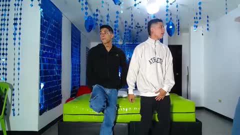 Snapshot of asmodeus7100 chatting on March 1, 12:07 am THOMAS AND DAMIAND online show from March 1, 12:07 am