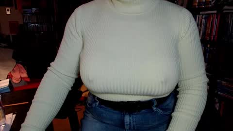 Aspen Vale online show from March 1, 12:09 pm