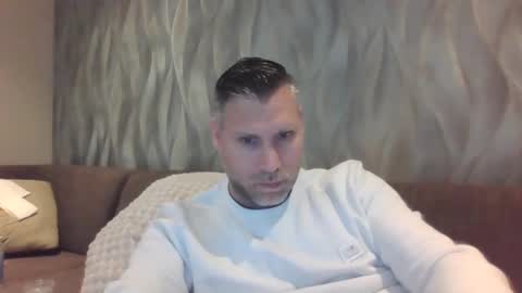 Snapshot of assmani28 chatting on February 28, 1:14 pm Assmani28 online show from February 28, 1:14 pm