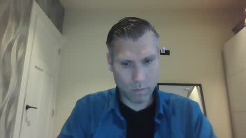 Snapshot of assmani28 chatting on December 5, 2:06 pm Assmani28 online show from December 5, 2:06 pm