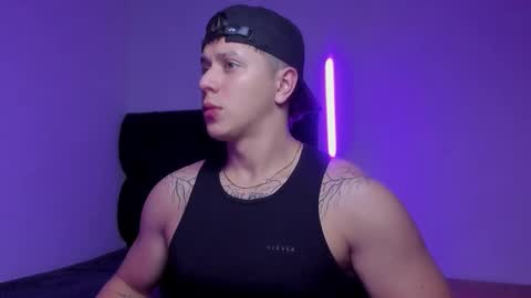 astonhills online show from November 20, 10:58 am