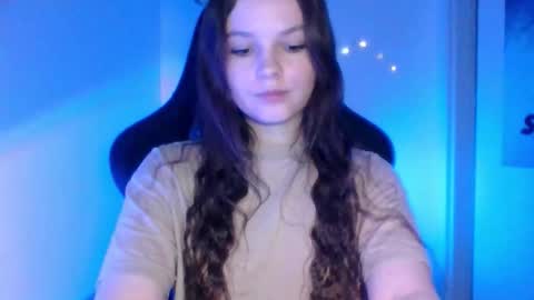 astradream_ online show from February 6, 10:34 pm