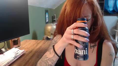 AstraeaSiren online show from February 14, 7:12 pm