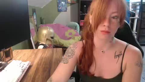 AstraeaSiren online show from October 10, 5:52 pm