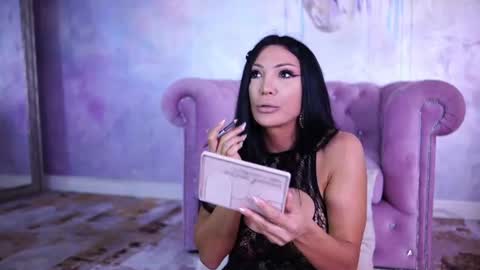 astridvexxx online show from June 24, 5:03 am