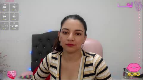 Snapshot of astrolover_ chatting on October 8, 2:51 am camila  online show from October 8, 2:51 am
