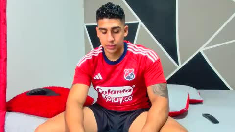 Astrom model independent online show from February 13, 2:56 am