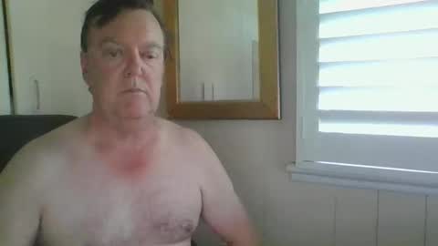 astute008 online show from November 19, 6:13 am