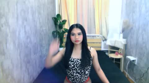 atashakendall online show from February 6, 1:31 am