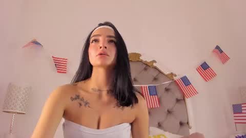 atenea lux online show from July 5, 6:48 pm
