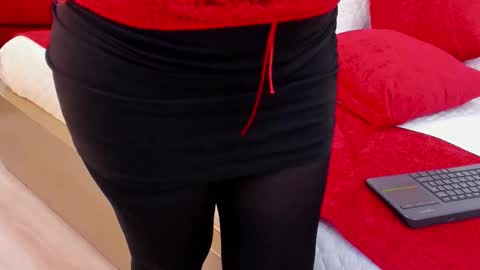 atenea_spencer online show from October 28, 7:04 pm